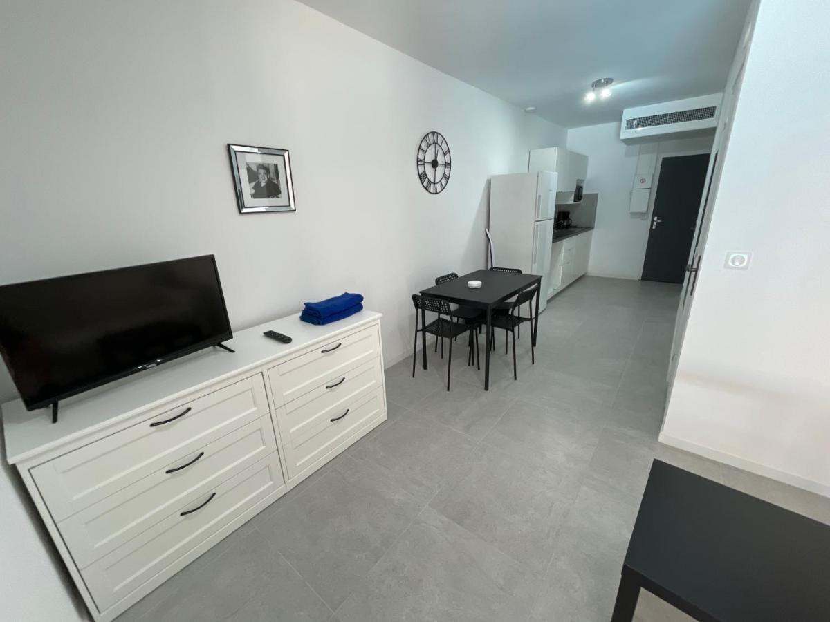 Appartement 30 M2, Piscine Et Parking Prive Муан-Сарту Екстер'єр фото